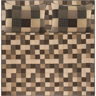 Kettle Grove Queen Quilt Set; 1-Quilt 94Wx94L w/2 Shams 21x27 VHC Brands - The Fox Decor